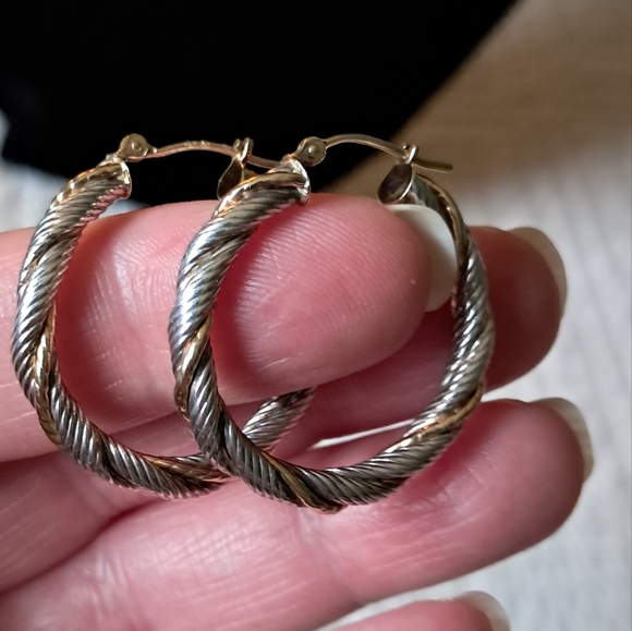 14kt Yellow Gold Sterling Silver Allison Daniel 1" Hoop Earrings - Picture 2 of 11